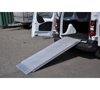 Auffahrrampe - Breitrampe - Rollstuhlrampe - 2,0 m lang - 70 cm breit - 750 kg