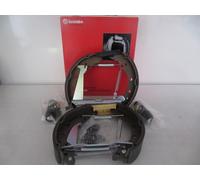 Brembo Bremsbacken mit Einbausatz vormontiert und Radbremszyl. Audi,Seat,VW hint