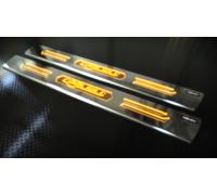 FÜR MAZDA CX-3 BELEUCHTETE EDELSTAHL EINSTIEGSLEISTEN MIT WUNSCHGRAVUR