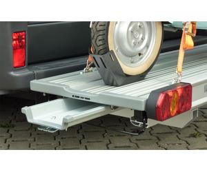 Linnepe SlidePort Lastenträger für Fiat Ducato ab 07/2006 für 1 Roller oder 1 Motorrad Silber kurzer Überhang 1000 mm silber silber Kurzer Überhang 1000 mm