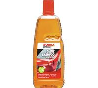 SONAX GlanzShampoo Konzentrat (1 Liter) durchdringt und löst Schmutz gründlich, ohne Angreifen der Wachs-Schutzschicht | Art-Nr. 03143000