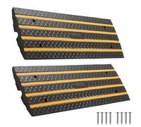 VEVOR Gummi-Bordsteinrampe, 15 Tonnen Tragkraft, Auffahrtsrampe 66 mm Anstieg, Schwellenrampe mit gelben Reflektorstreifen, geeignet für Laderampe, Lager, Garage, Gehweg (2er-Pack)