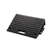 Wiltec Bordsteinrampe bis 50 t, Rampe aus robustem Gummi 500 x 315 x 107 mm, Modularer Aufbau, KFZ Auffahrrampe für Pkw, Motorrad oder LKW