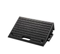 Wiltec Bordsteinrampe bis 50 t, Rampe aus robustem Gummi 500 x 315 x 107 mm, Modularer Aufbau, KFZ Auffahrrampe für Pkw, Motorrad oder LKW